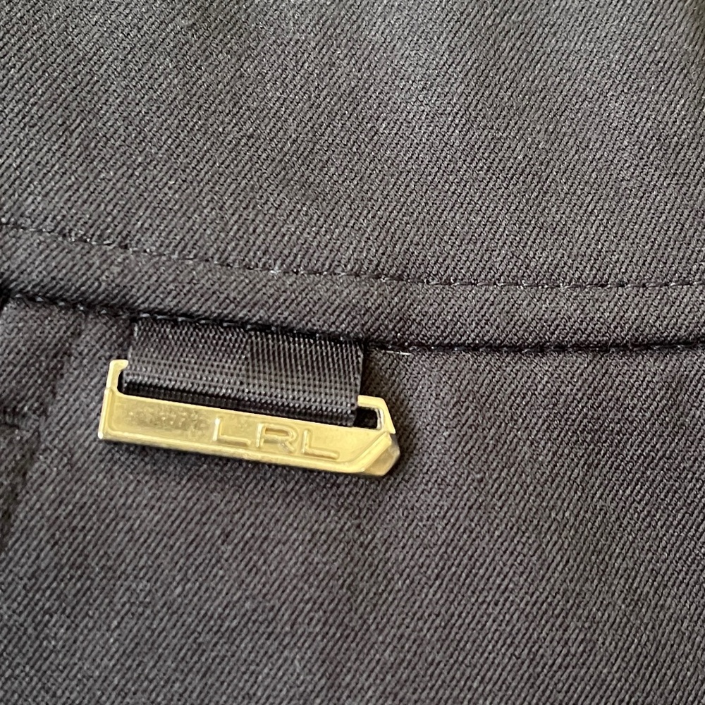 NWOT! L-RL Lauren Active Women's Pull-on Blue Bermuda Stretch Shorts Size 12. - Picture 4 of 7